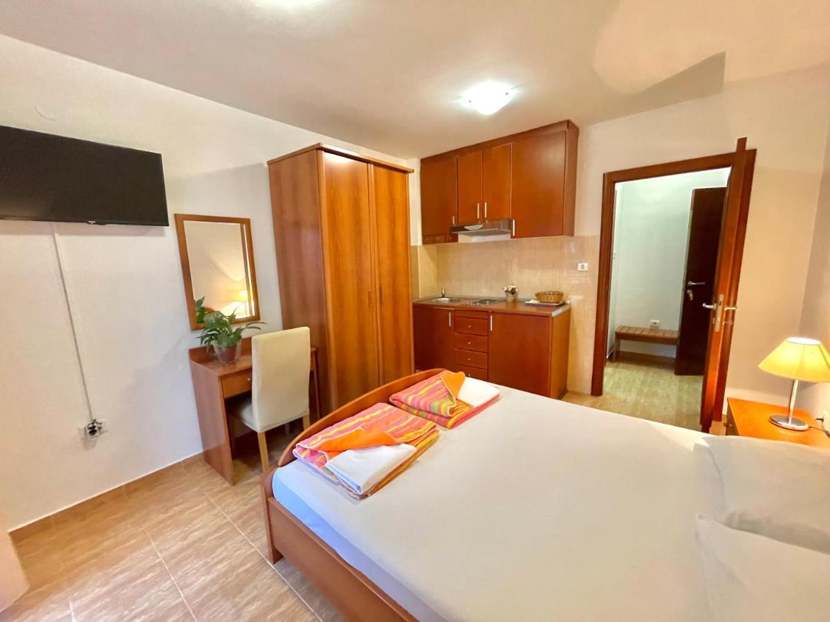 Apartments Boreta Becici 布德瓦 外观 照片
