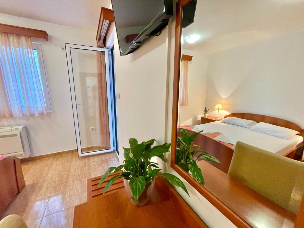 Apartments Boreta Becici 布德瓦 外观 照片