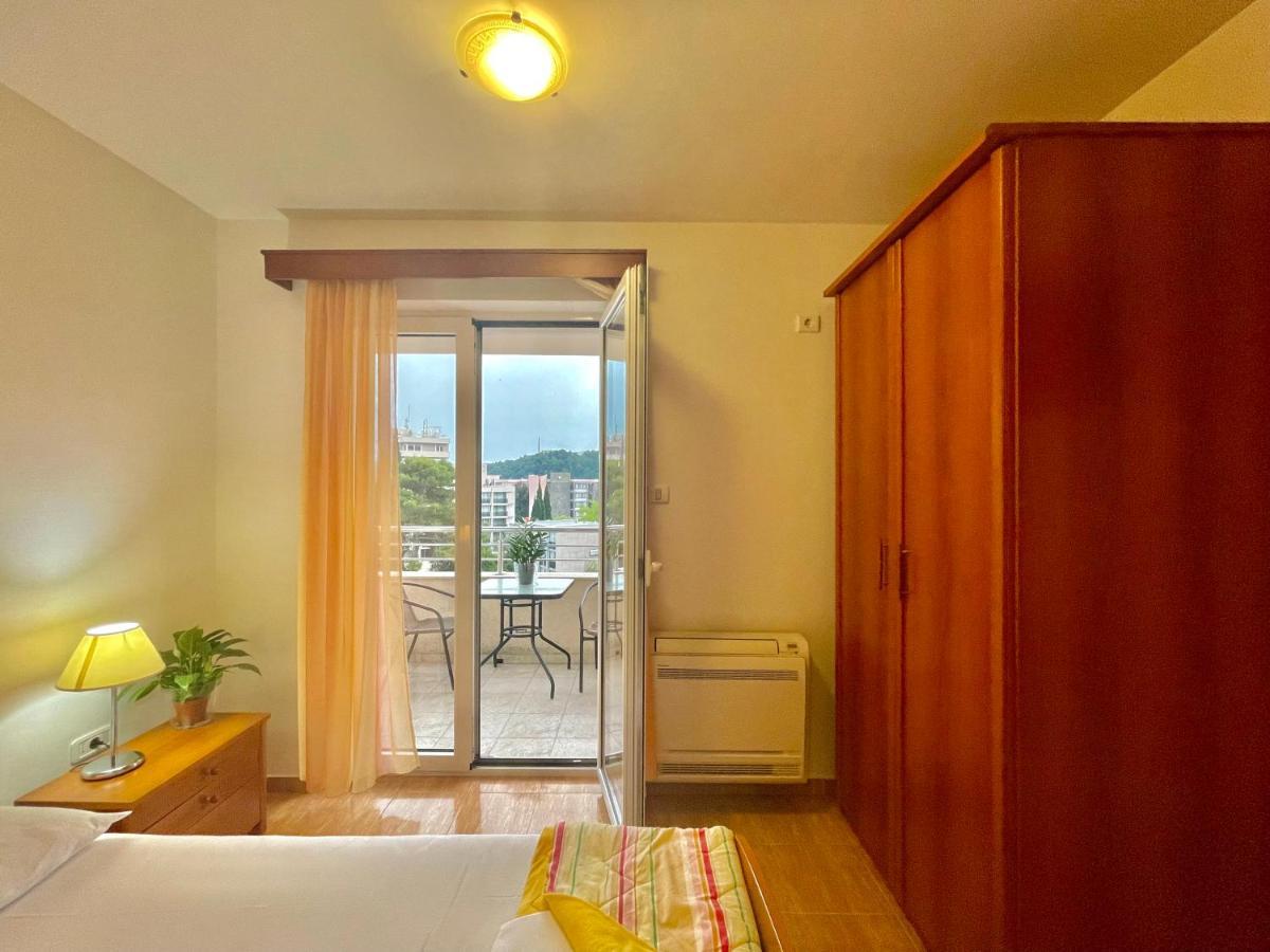 Apartments Boreta Becici 布德瓦 外观 照片