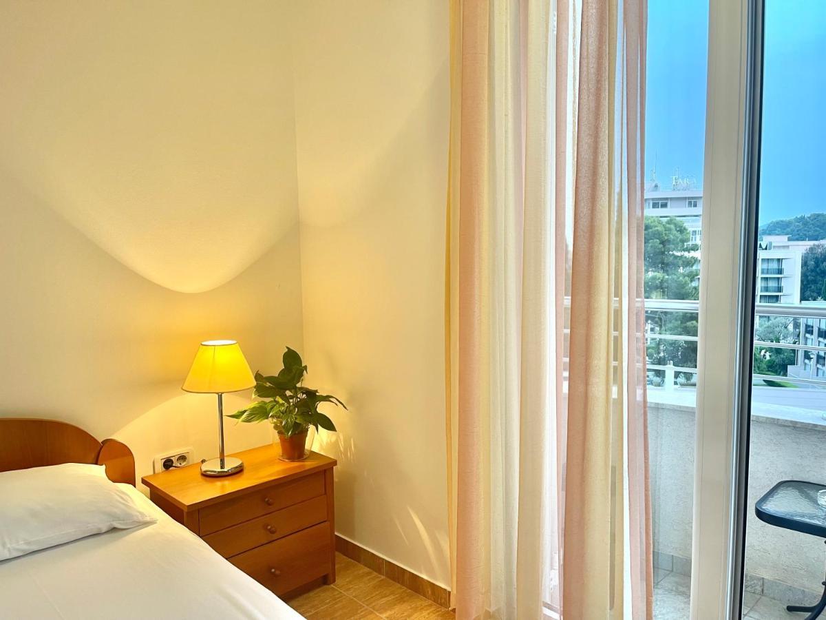 Apartments Boreta Becici 布德瓦 外观 照片
