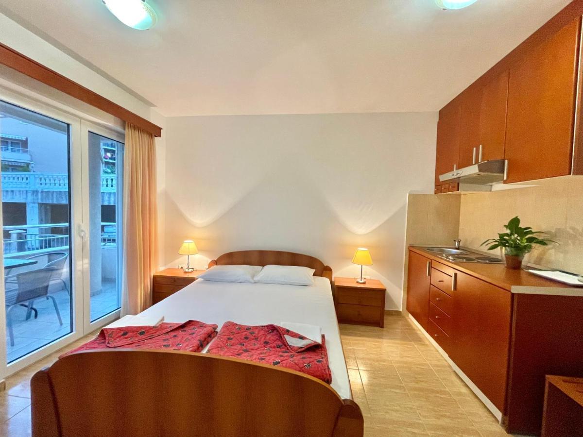 Apartments Boreta Becici 布德瓦 外观 照片