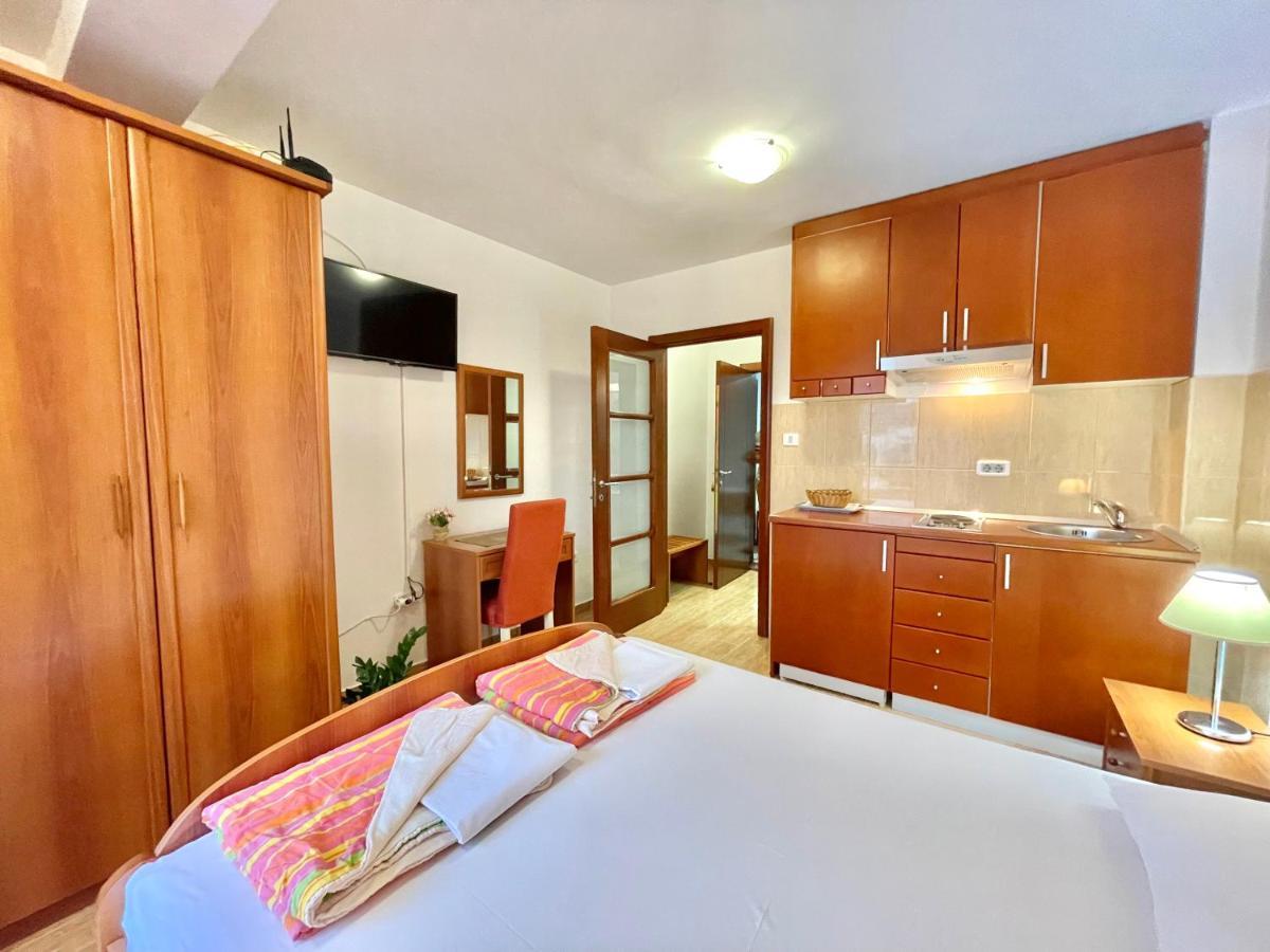 Apartments Boreta Becici 布德瓦 外观 照片
